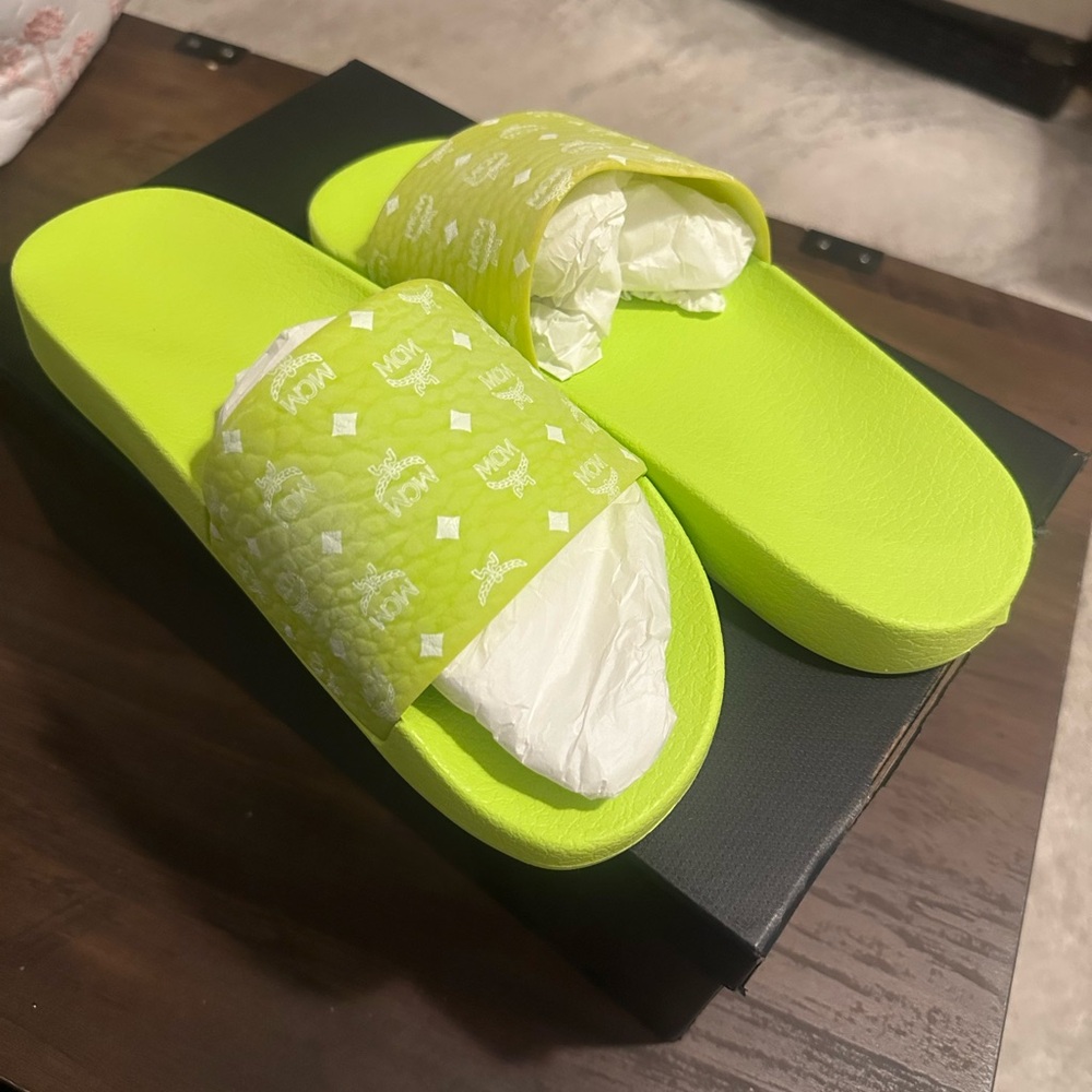 MCM Acid Lime Slides